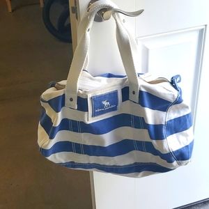 Abercrombie & Fitch duffle bag
